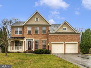 278 Summer Grove Dr, Kearneysville, WV 25430