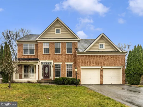 278 Summer Grove Dr, Kearneysville, WV 25430