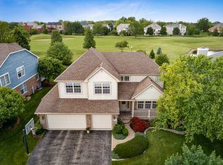 392 Sycamore St, Vernon Hills, IL 60061