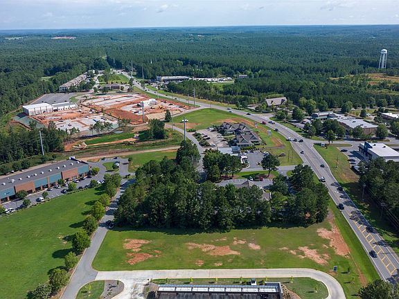 5th image of Lake Oconee Pkwy