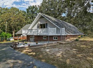 445 Dickson Ln, Lexington, TN 38351
