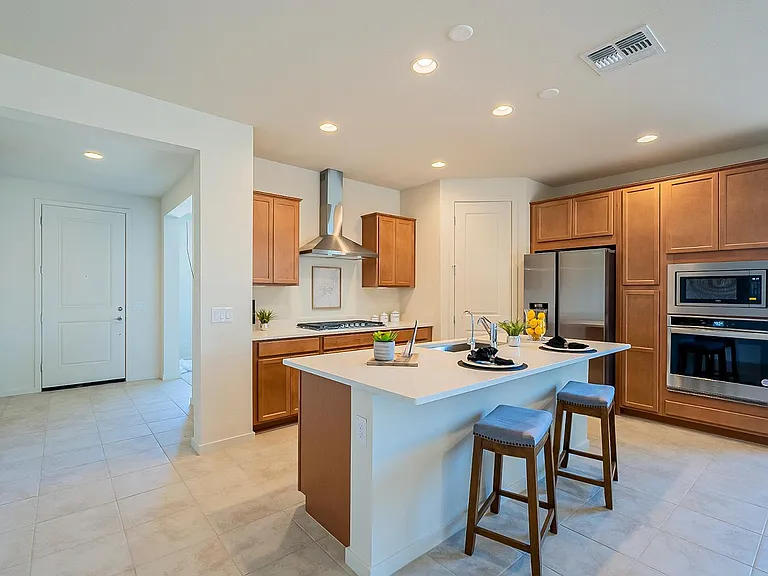 5944 E Melinda Ln — Photo 8