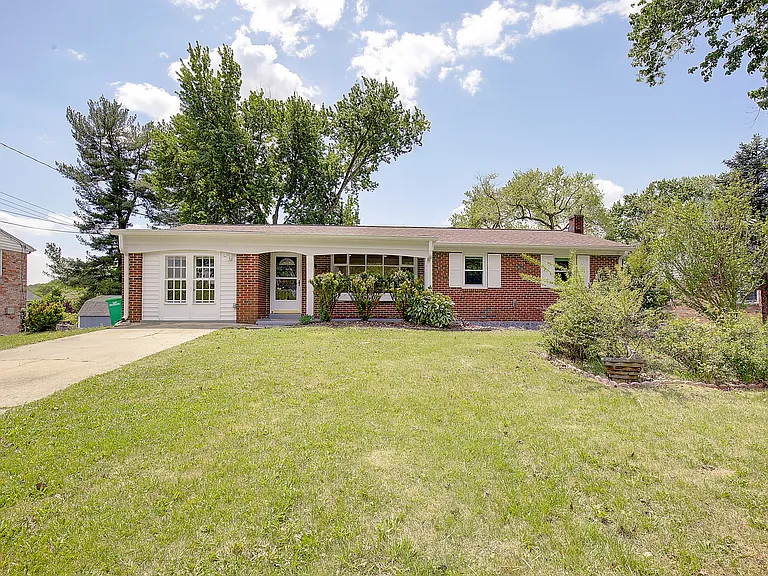 6417 Kaine Dr — Photo 3