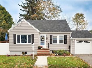 29 Ellsworth Ter, Lynn, MA 01904