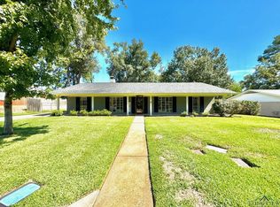 1710 Buckner Dr, Longview, TX 75604