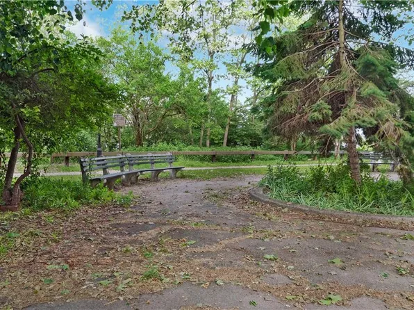 2220 Burnett St APT 5A, Brooklyn, NY 11229