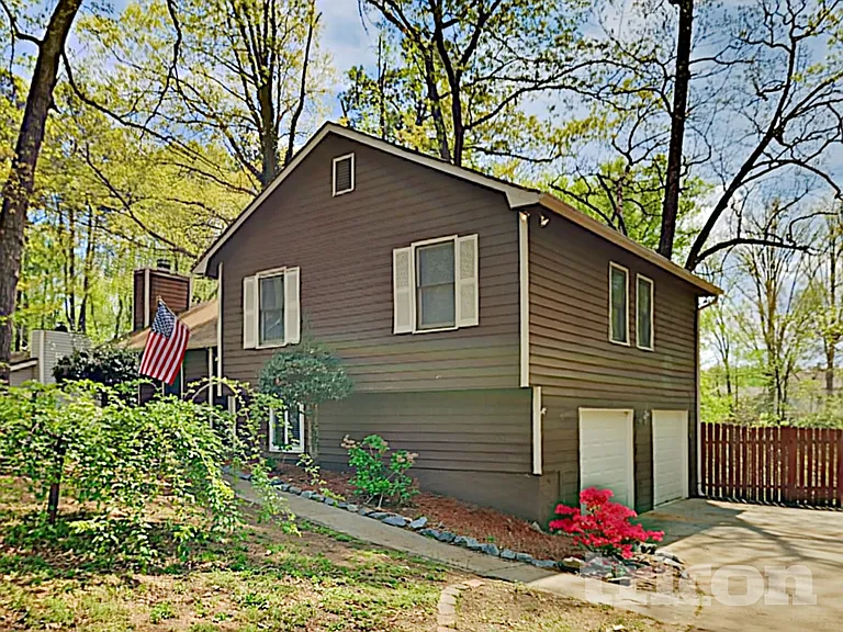 2515 Ramblewood Ct — Photo 14