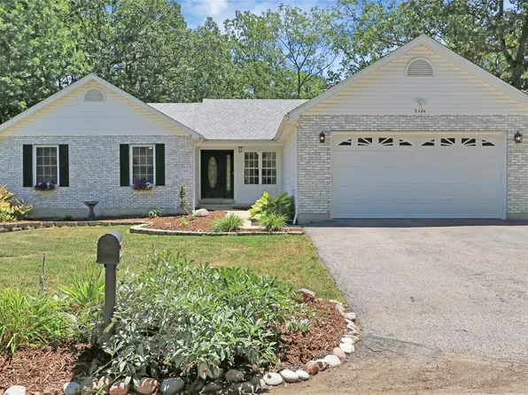 9324 Pea Ridge Dr, Hillsboro, MO 63050