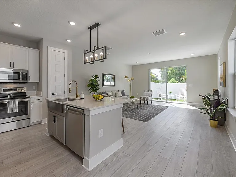 4402 W Gray St #1 — Photo 13