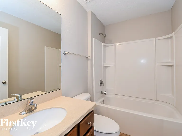 6395 Rolling Tree St — Photo 13