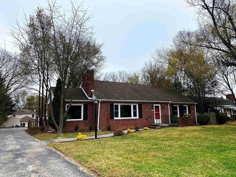 1625 W Main St Waynesboro VA Zillow