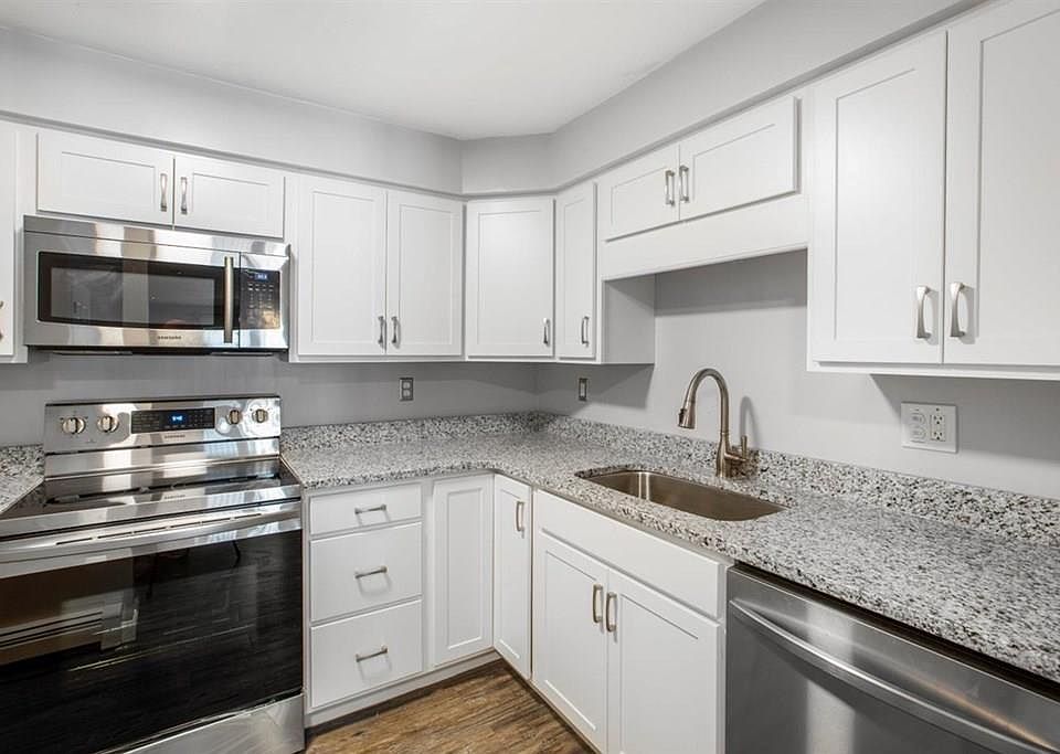 1st image of 610 S Franklin St APT C202