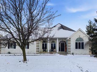 5519 Manhattan Dr, Lorain, OH 44053