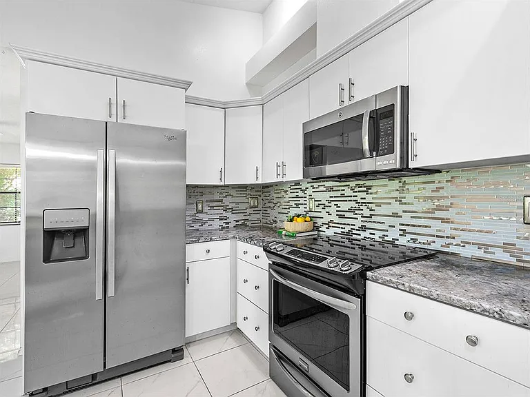1756 Cottonwood Trl — Photo 12