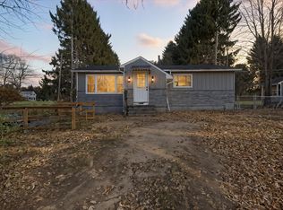 9470 Peck Rd, Greenville, MI 48838