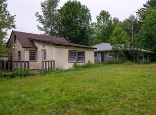 16 Demarest Dr, Kiamesha Lake, NY 12751