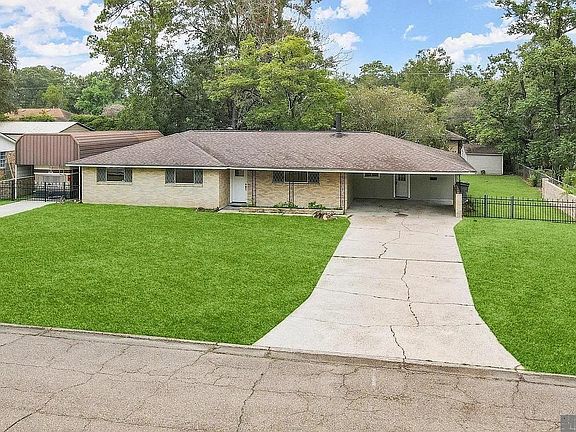3rd image of 9535 W Pomona Dr