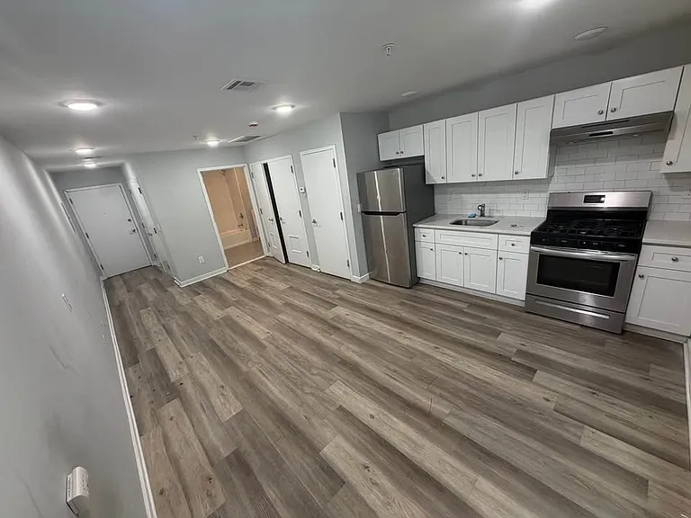 154 Hamilton Ave #107 — Photo 4