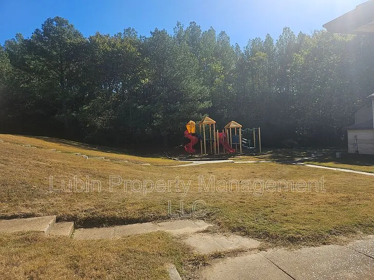 2883 Coach Dr #3 — Photo 4