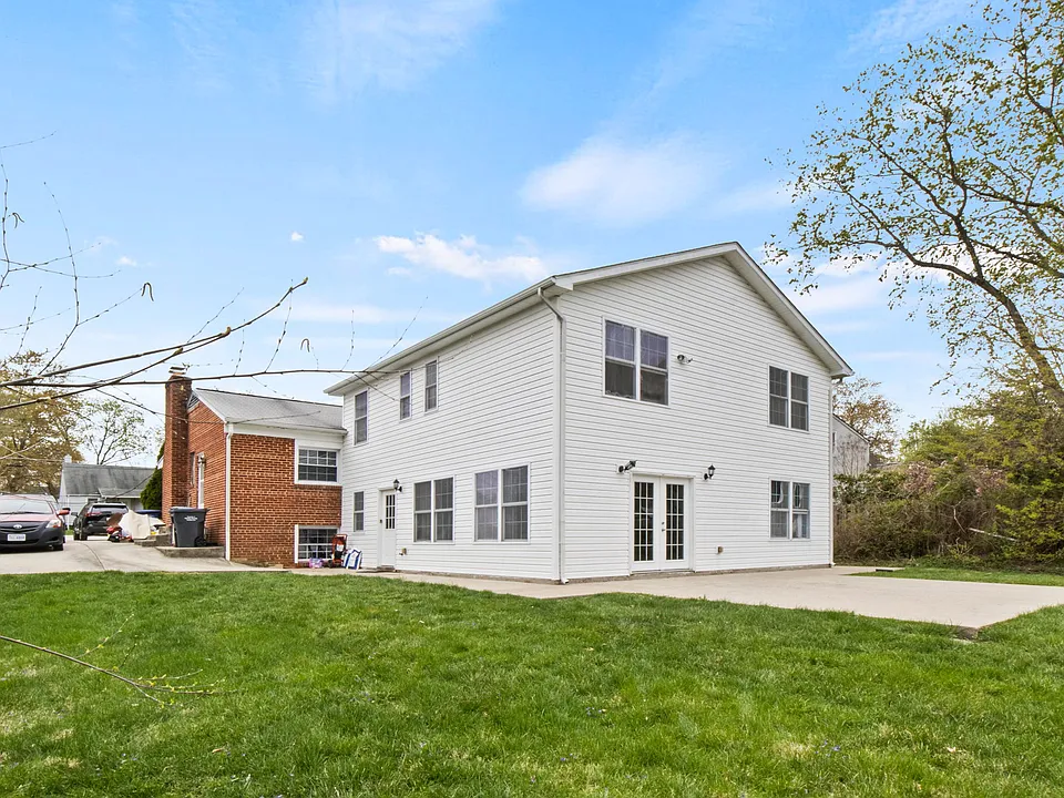 3412 Clayborne Ave