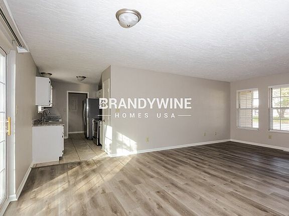 3rd image of 8604 Zephyr Dr