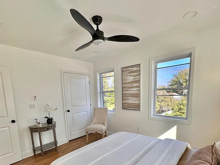 4709 Clay St NE — Photo 28