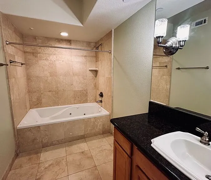 200 W 2nd St #1403 — Photo 9