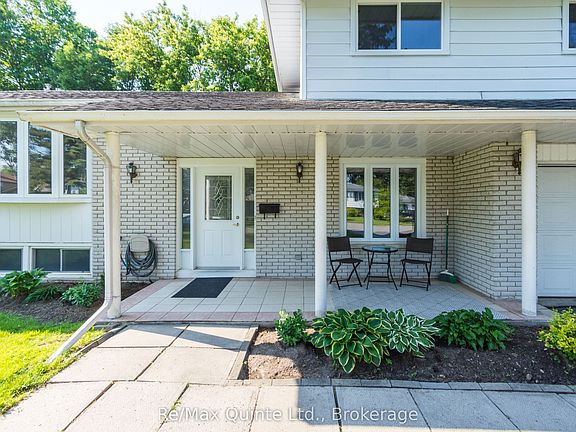 4th image of 5 Flint Dr