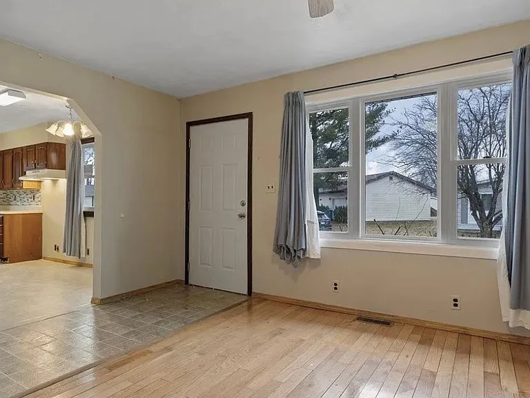 3033 Shadowfax Dr — Photo 19