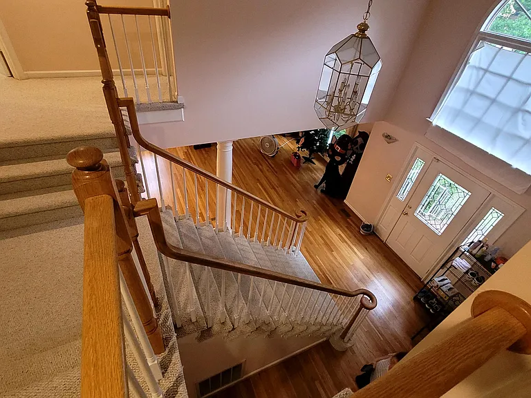 Valted ceiling Foyer