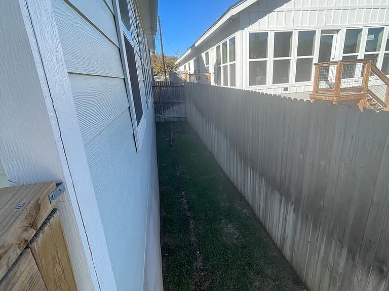 1220 Diamondhead Dr — Photo 27