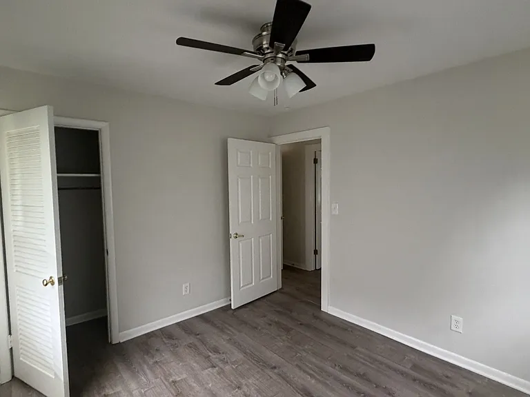 1257 Windsor Dr — Photo 7