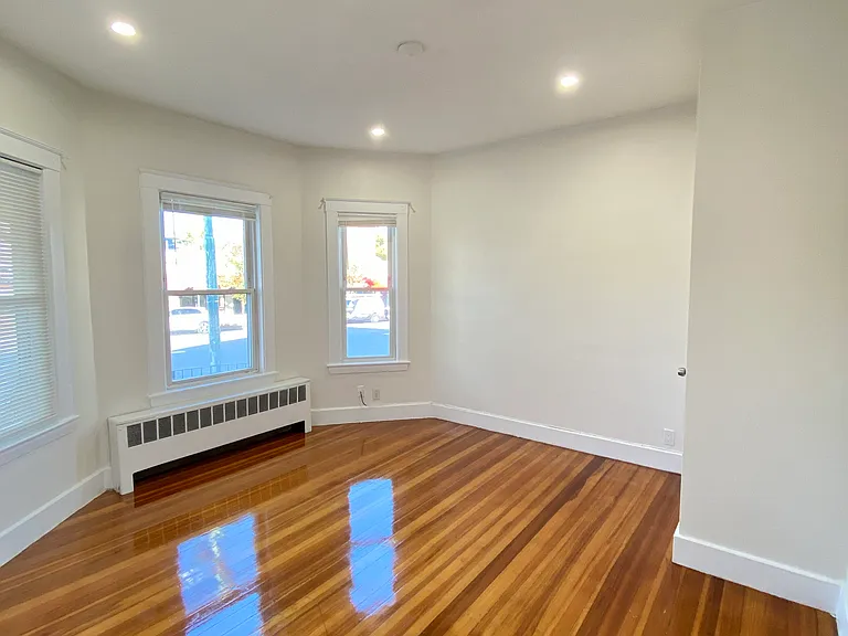 258 Belmont St #1 — Photo 10