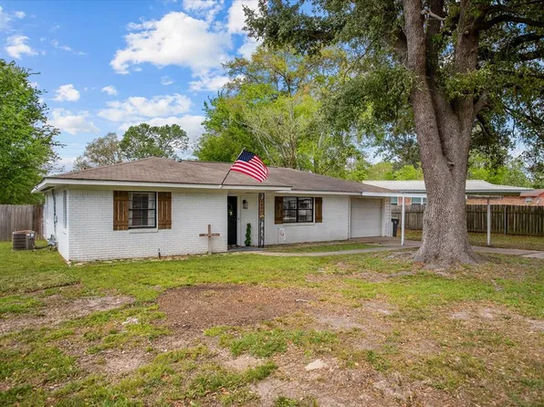 1402 Diana St, Lufkin, TX 75901