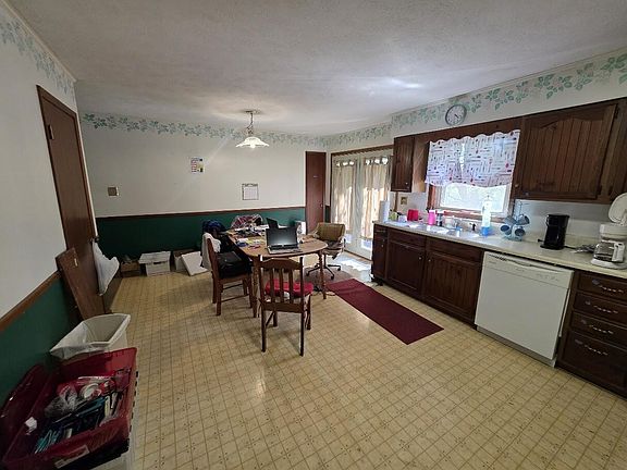 5th image of 1125 Millrace Rd