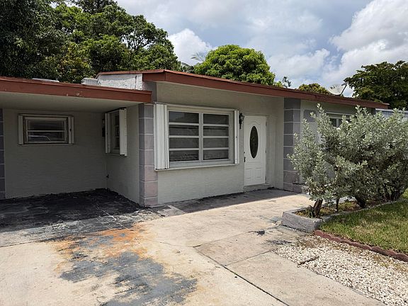 5th image of 6129 SW 22nd St