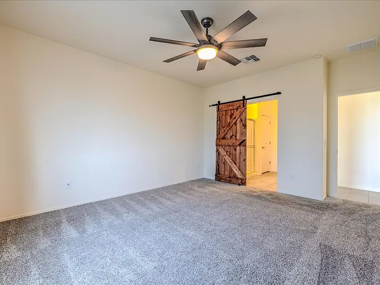 11328 S Weismann Dr — Photo 16