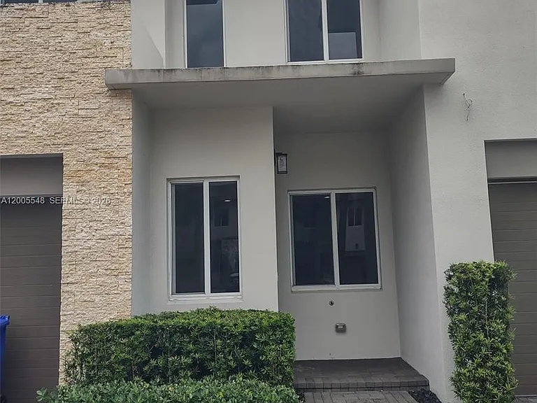 640 Pioneer Way #640 — Photo 16