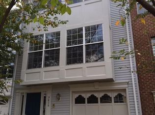 9416 Wilcoxen Dr, Manassas Park, VA