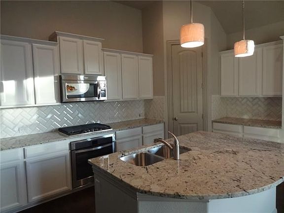 2nd image of 4308 Vista Verde Dr