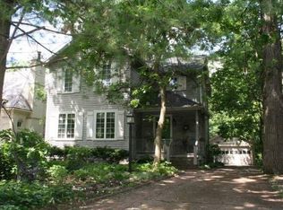 4716 Montgomery Ave, Downers Grove, IL 60515