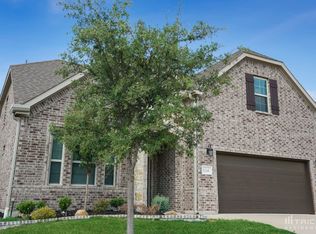 11344 Live Oak Creek Dr, Fort Worth, TX 76108