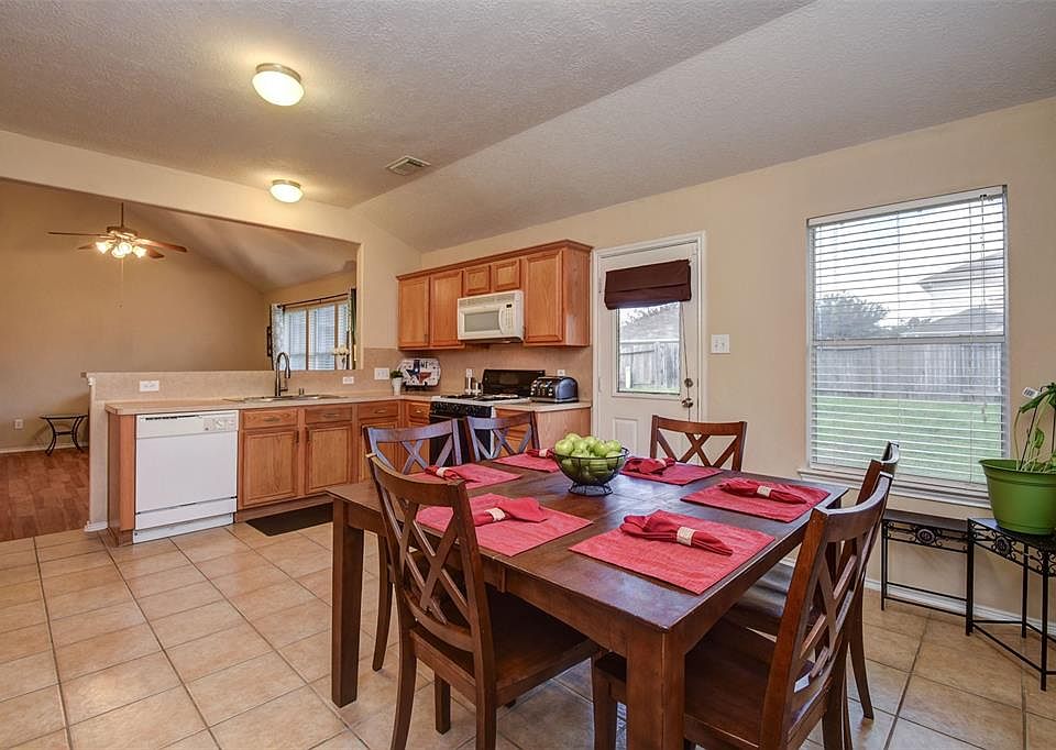 1st image of 4723 Ivy Meadow Ln