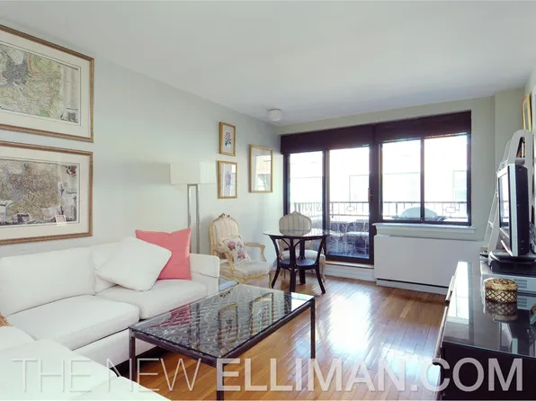 366 West 11th Street image 1 of 9