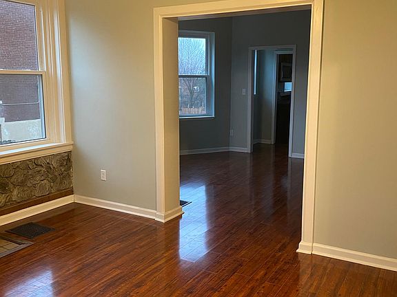 4th image of 1-883-885 Glenwood Ave #1