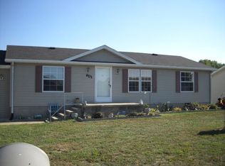 901 Rose Ln, Grandview, IN 47615