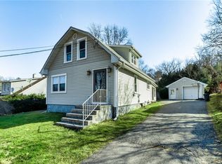 116 School St, Mahopac, NY 10541
