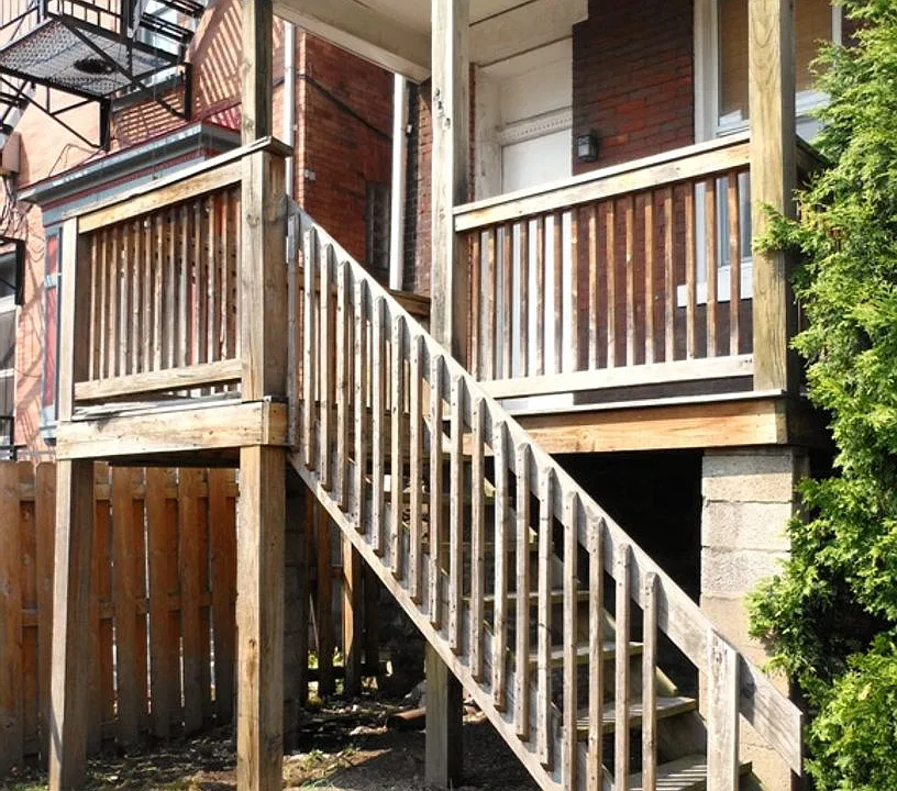 354 N Craig Street