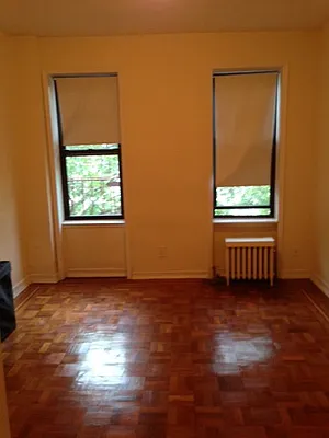 Rented by Mdays Realty | media 22