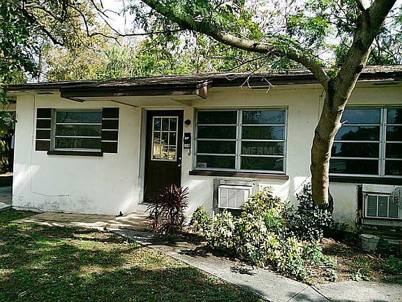 2nd image of 315 S Hillcrest Ave